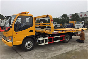 保定哪里有拖车服务